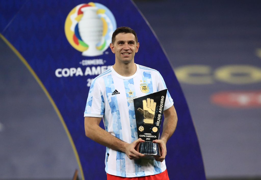 Thủ thành của Argentina có khiến Arsenal hối hận?
