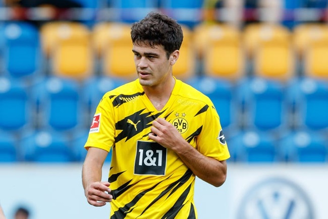 Dortmund tưởng thưởng cho Gio Reyna