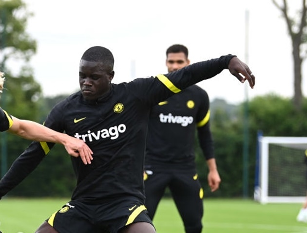 Ảnh bài viết 6 tháng không thi đấu, trung vệ Pháp ngạc nhiên khi Chelsea chiêu mộ