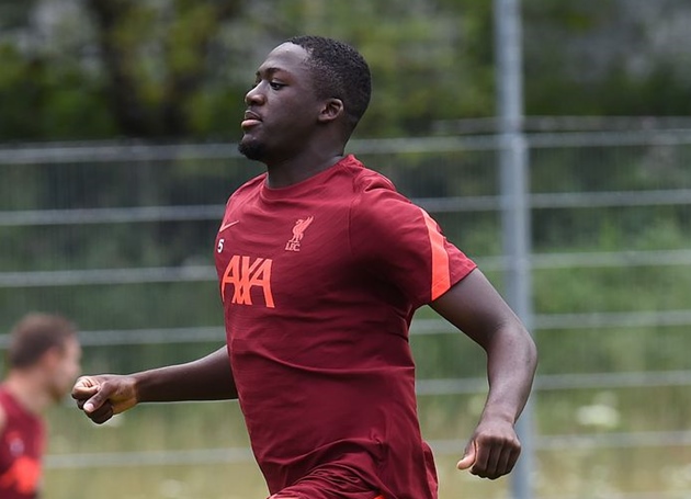 Ảnh bài viết Tập với Liverpool chưa lâu, Konate đã bộc lộ thế mạnh công thủ