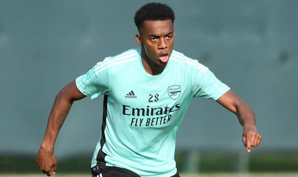 Ảnh bài viết CĐV Arsenal muốn CLB giữ chân bằng được tiền vệ 21 tuổi