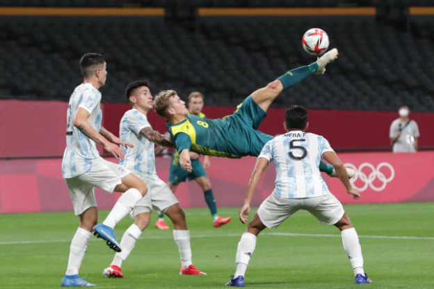 Mất người chóng vánh, Argentina thua sốc Australia