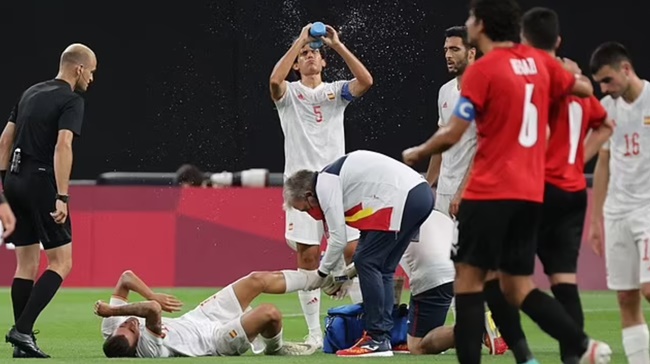 Sao Real chấn thương nghiêm trọng ở trận ra quân Olympic
