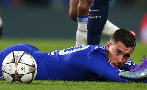 Hazard, Sanches hưởng lợi như thế nào nhờ bờ mông cong?