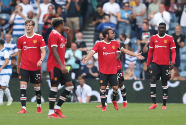 Ảnh bài viết 3 điều Man Utd cần làm sau trận thua sốc trước QPR