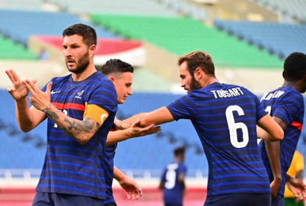 Mưa bàn thắng và hat-trick, Pháp ngược dòng thắng nghẹt thở 
