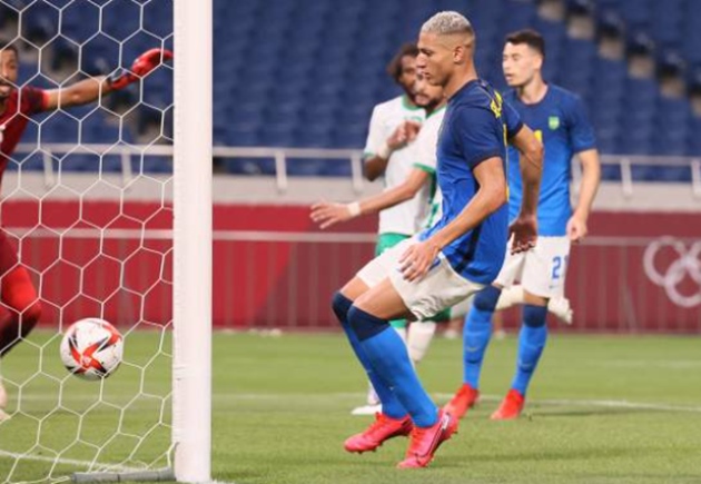 Ảnh bài viết Hạ màn vòng bảng Olympic: Sao Arsenal nhạt nhòa; Real nở mày nở mặt