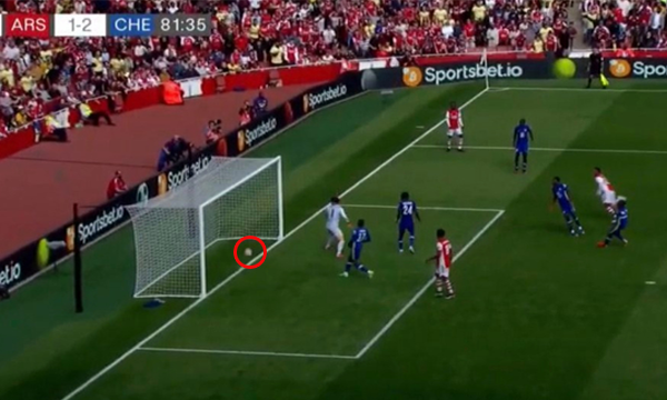 Ảnh bài viết Không Goal-line + VAR, sao Arsenal mất trắng 1 bàn thắng hợp lệ