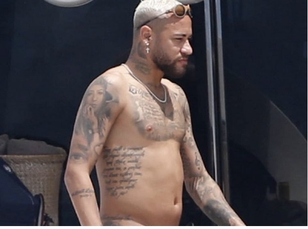 Ảnh bài viết Neymar nghỉ hè quá đà, bụng 6 múi dồn 1