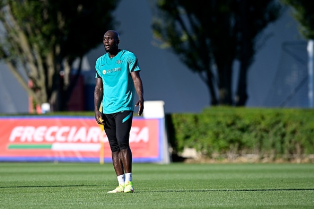 Ảnh bài viết Fabrizio Romano hé lộ lý do Chelsea chưa công bố thương vụ Lukaku