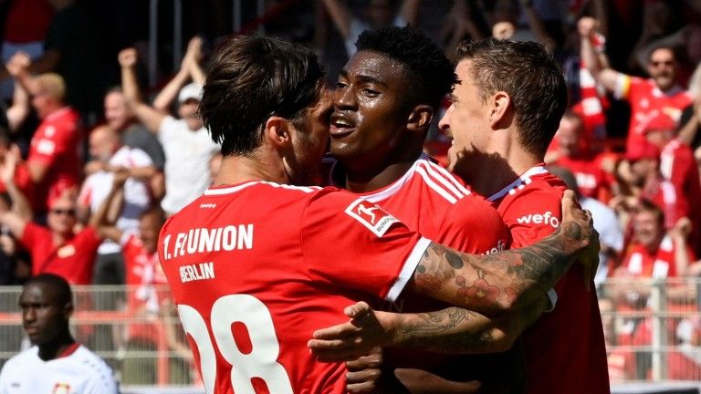 Ghi bàn ngay sau khi rời Liverpool, sao 24 tuổi phấn khích