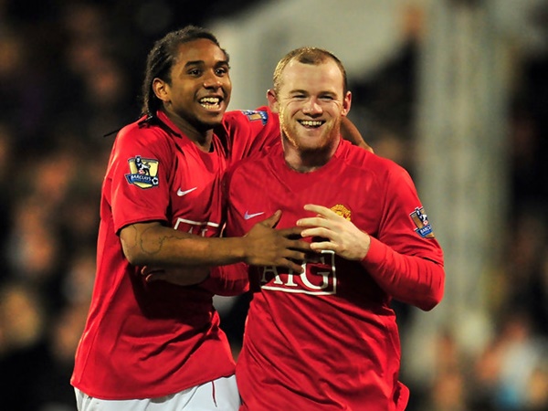 Ảnh bài viết Trộm cắp, lừa đảo và rửa tiền, cựu sao M.U đối mặt án tù