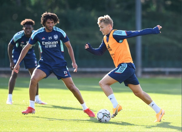 Tân binh Arsenal rạng rỡ trước thềm đại chiến Man City