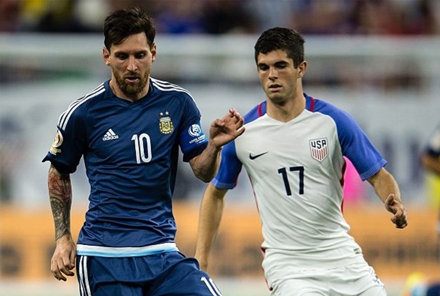 Ảnh bài viết Sao Chelsea: "Tôi cố tỏ ra ngầu khi ngồi cạnh Messi"