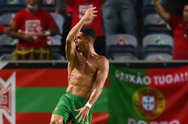 111 bàn thắng của Ronaldo cho BĐN: 10 phút nguy hiểm nhất, 12,7% penalty