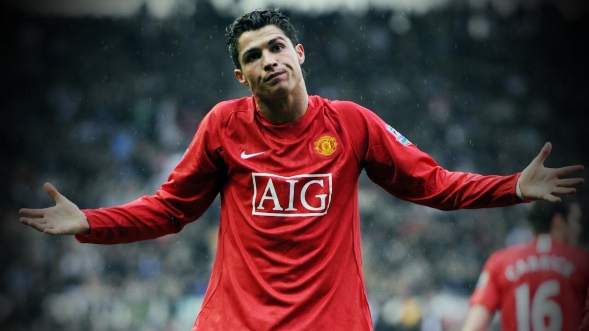 Ảnh bài viết CĐV Man Utd: "Fred treo giò, Ronaldo đá tiền vệ phòng ngự được không?"