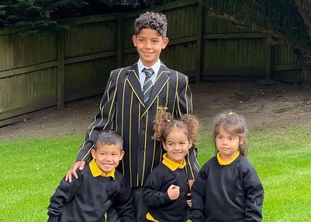 Ảnh bài viết Quý tử Ronaldo bảnh bao ngày nhập học, fan mong ngóng màn kết hợp với Kai Rooney