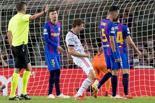 Ảnh bài viết 5 điểm nhấn Barca 0-3 Bayern: Out trình đẳng cấp; Cái tát cho Koeman