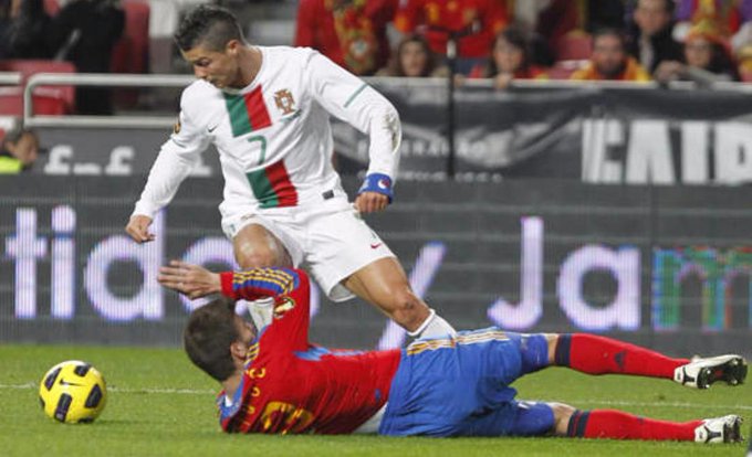 Sau Ronaldo và Neymar, thêm một ngôi sao khiến Pique bẽ bàng