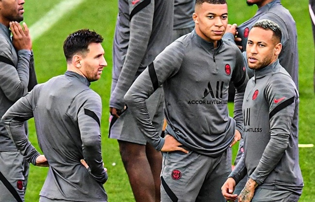 Ảnh bài viết Trước thời khắc tung Mbappe - Messi- Neymar, PSG sử dụng đội hình nào?