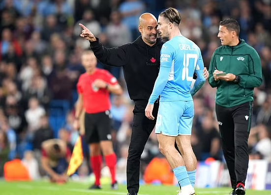 Ảnh bài viết Nhìn cách Guardiola sấy Grealish, Solskjaer đã vỡ ra một điều