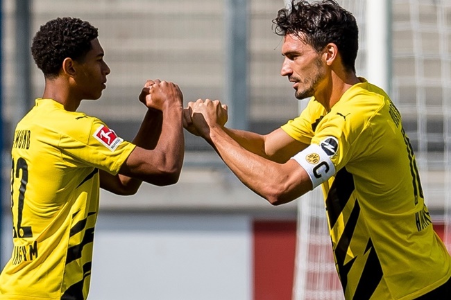 Hummels bị cạ cứng của Haaland thuyết phục hoàn toàn