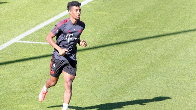 Sau cú sốc về bệnh tim, sao Bayern tái xuất