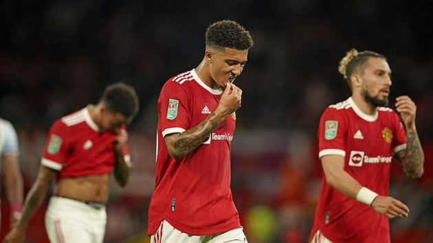 Thua cả West Ham, Man Utd lấy gì để giành danh hiệu? 