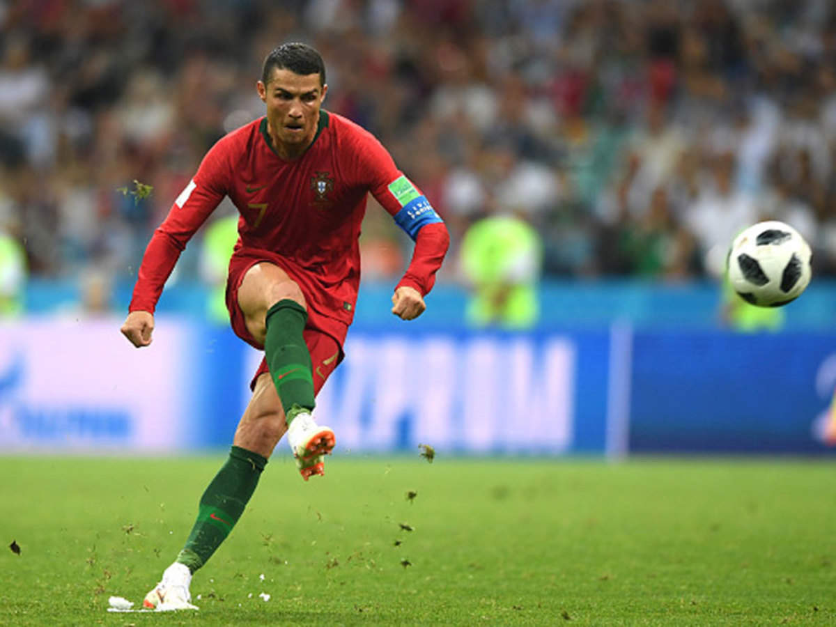 Ảnh bài viết Vì sao Ronaldo sút phạt kém những năm qua?