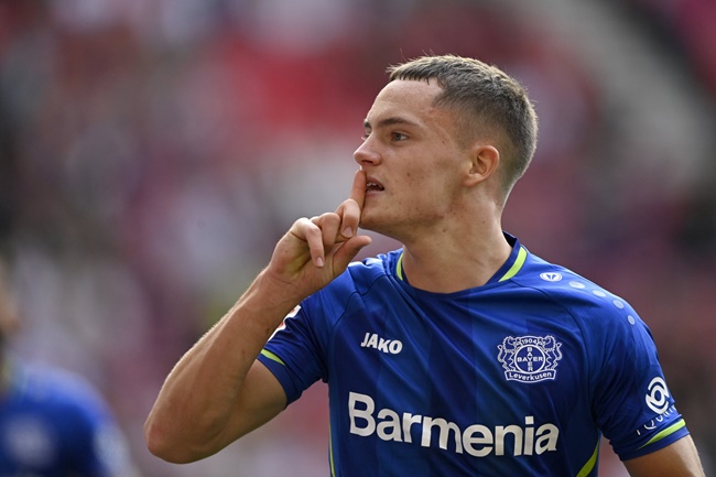 Người đại diện nói về tương lai của tài năng Bundesliga