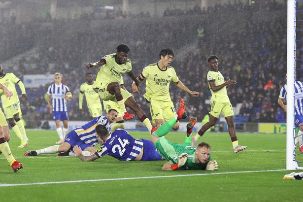Arsenal hòa nhọc, canh bạc 90 triệu đã cứu Arteta? 