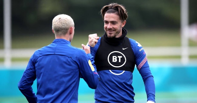 Man City và ĐT Anh rơi vào cảnh tiến thoái lưỡng nan vì Foden - Grealish