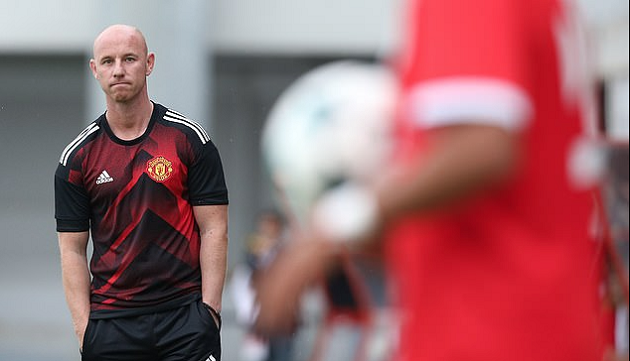 Sau tất cả, Nicky Butt thừa nhận sự thật đau lòng về lò đào tạo trẻ Man Utd