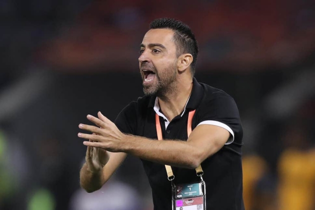 Vì sao Suarez khuyên Xavi từ chối dẫn dắt Barcelona?