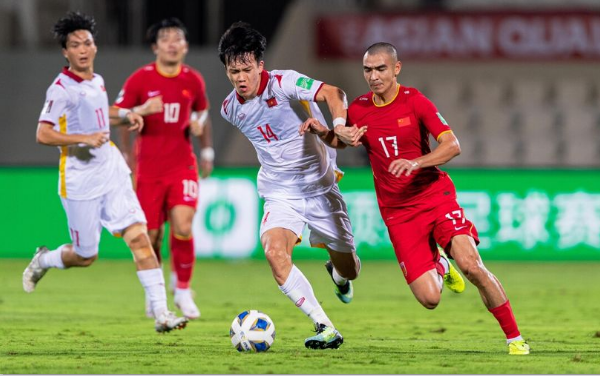 Ảnh bài viết 5 điểm nhấn Trung Quốc 3-2 Việt Nam: Ác mộng nhân sự; Tia sáng duy nhất