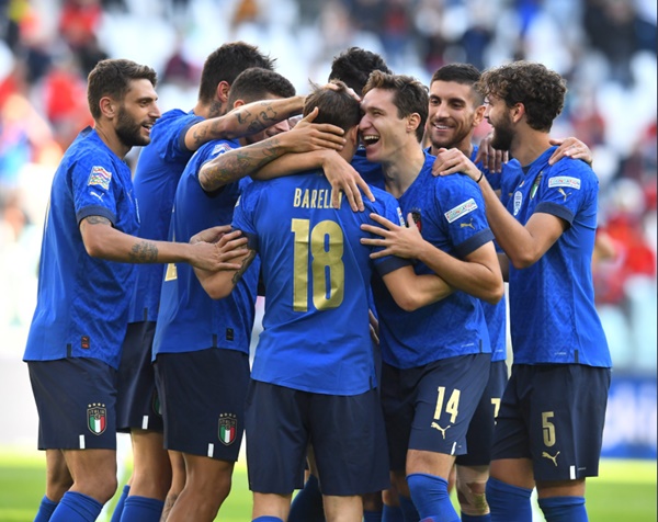 Bén duyên cột-xà, tuyển Bỉ nhận thất bại cay đắng trước tuyển Italia