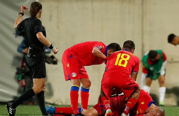 Đua tốc độ với Sancho, hậu vệ kỳ cựu của Andorra dính chấn thương