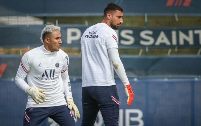 Neuer lên tiếng về Donnarumma và Navas
