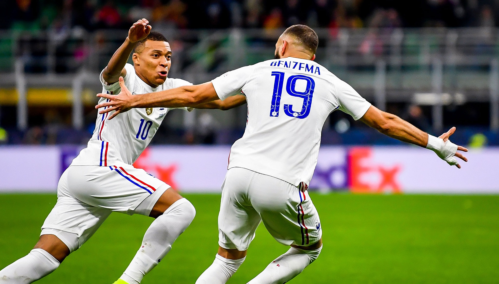 Mbappe & Benzema nổ súng, Pháp ngược dòng nghẹt thở đả bại Tây Ban Nha