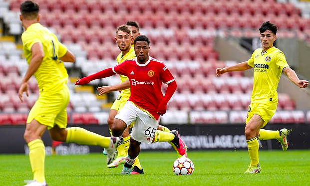 Ảnh bài viết 8 cầu thủ tài năng xuất hiện trên sân tập Quỷ đỏ là ai?