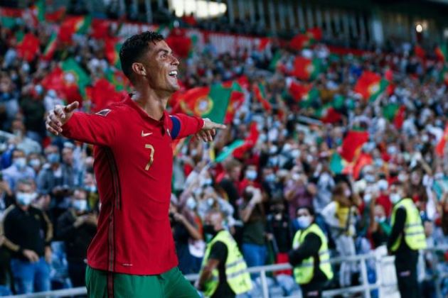 Ảnh bài viết Ghi hat-trick vào lưới Luxembourg, Ronaldo lập thêm kỷ lục