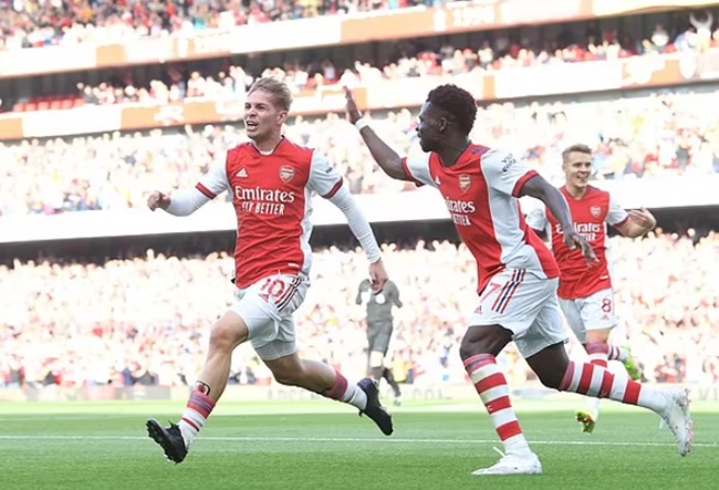 Mertesacker kỳ vọng Saka và Smith Rowe làm điều đặc biệt