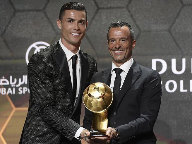Jorge Mendes chỉ ra 5 lý do Ronaldo nên đoạt Quả bóng Vàng 2021