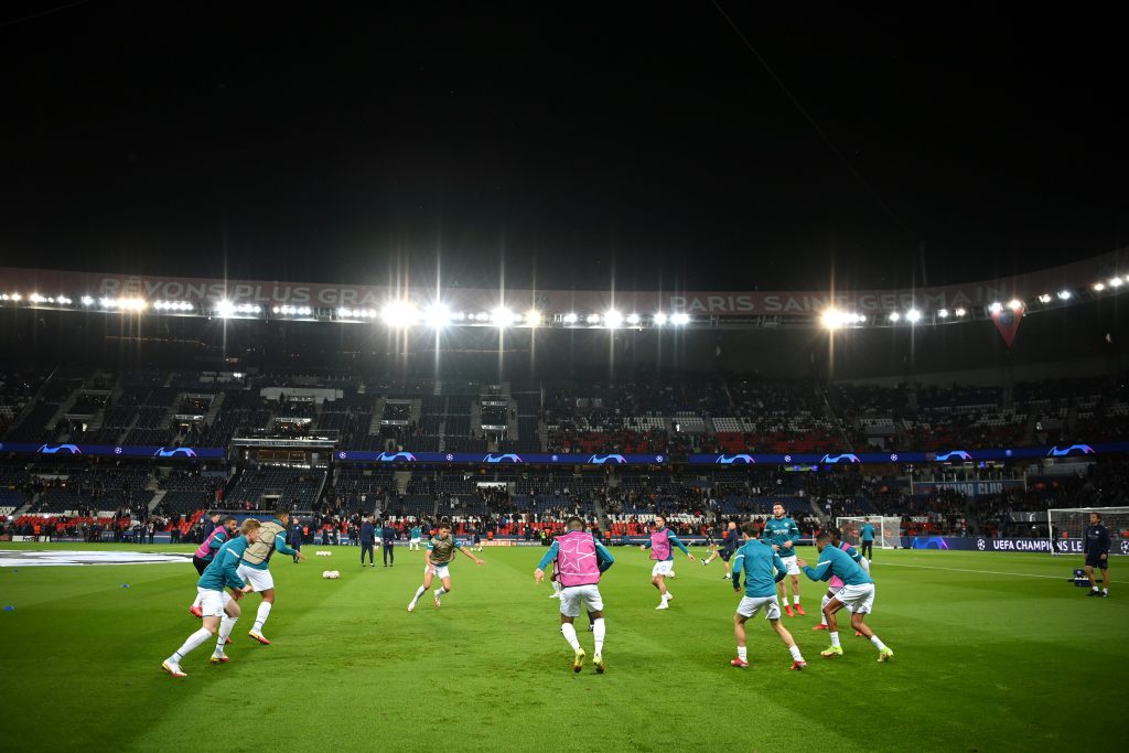 Ảnh bài viết Sex với gái lạ trên xe, cầu thủ PSG nhận bài học nhớ đời