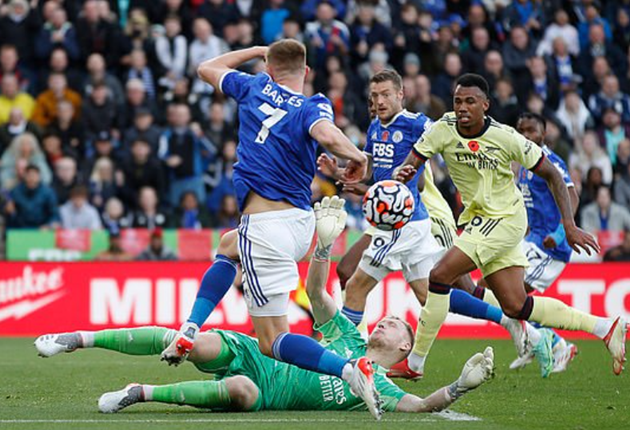 5 điểm nhấn Leicester 0-2 Arsenal: Người nhện trổ tài; Chuyên gia không chiến