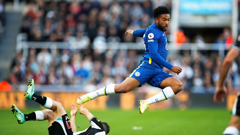"Newcastle không quyết tâm đấu với Chelsea"