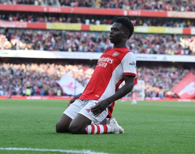 Bukayo Saka ngả mũ thán phục đồng đội Arsenal