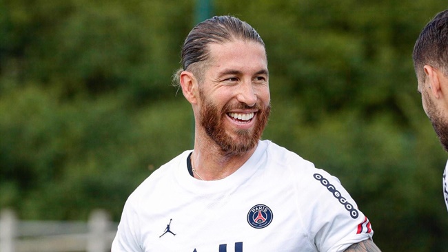 Mất niềm tin, PSG tàn nhẫn với Ramos