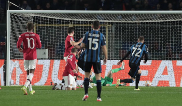 "1 cú sốc từ David De Gea"