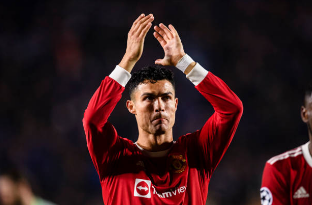 Ronaldo lập cú đúp danh hiệu tháng 10 của Man Utd